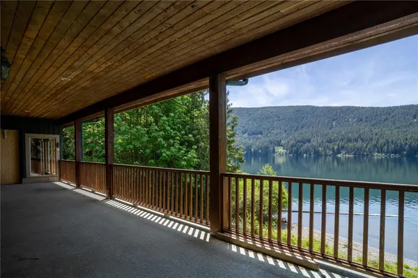 Youbou, BC V0R 3E1,9878 Swordfern Way