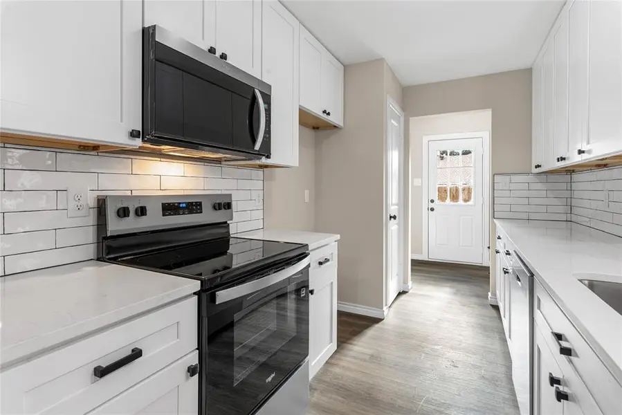 9903 Plainfield Drive, Fort Worth, TX 76108