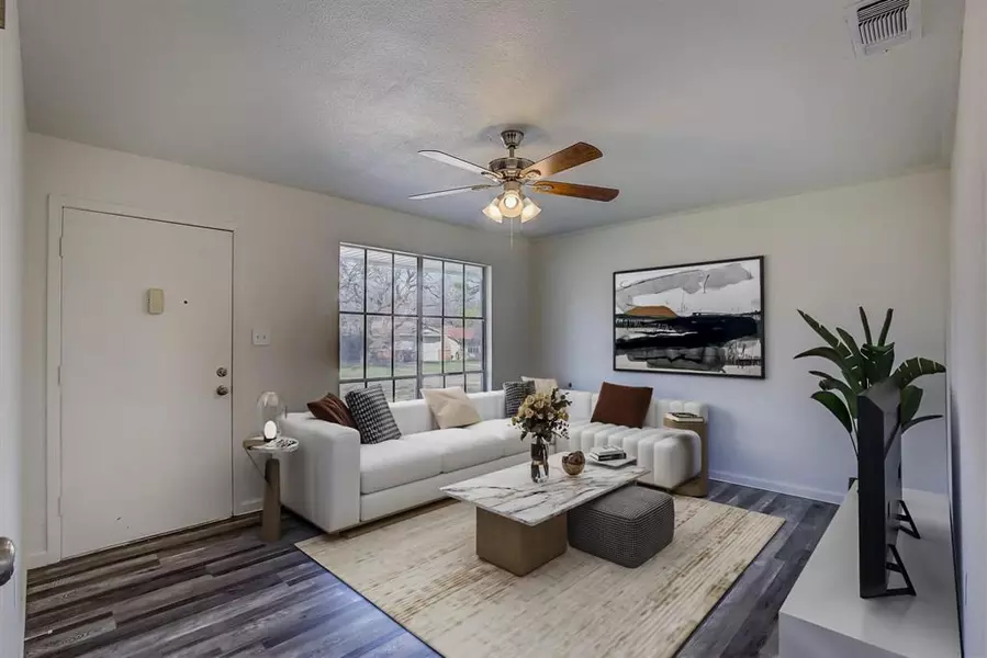 1908 Division Street, Greenville, TX 75401