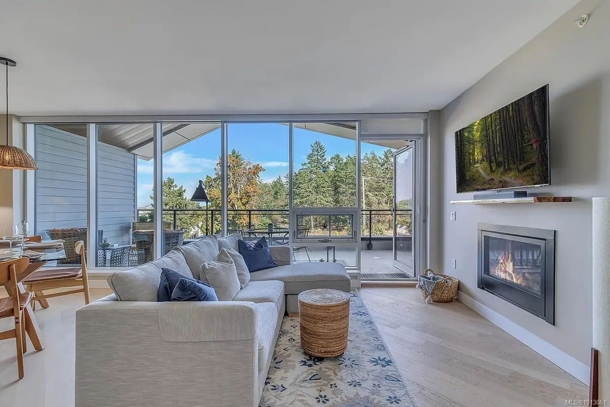 Nanoose Bay, BC V9P 9K1,3529 Dolphin Dr #506