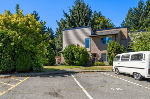 Langford, BC V9B 4R3,2860 Sooke Lake Rd #111