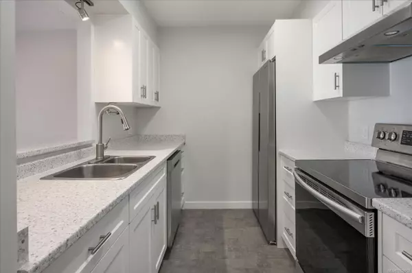 Nanoose Bay, BC V9P 9K1,3555 Outrigger Rd #307