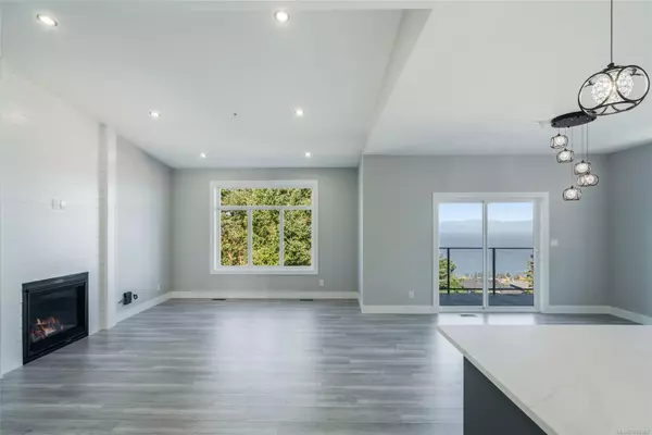 Nanaimo, BC V9T 5W2,124 Hawk Point Rd