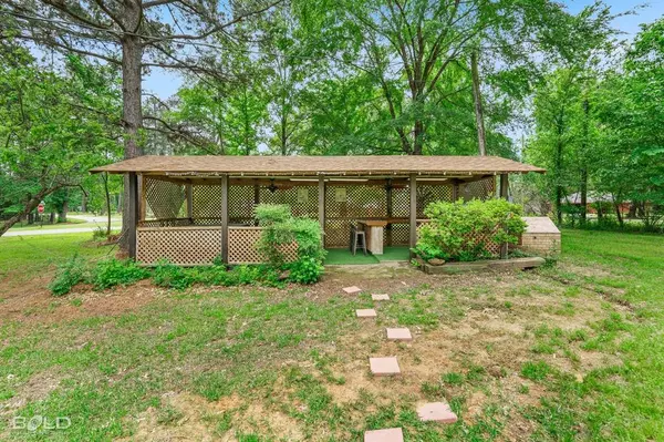 Shreveport, LA 71107,1231 Pine Island Road