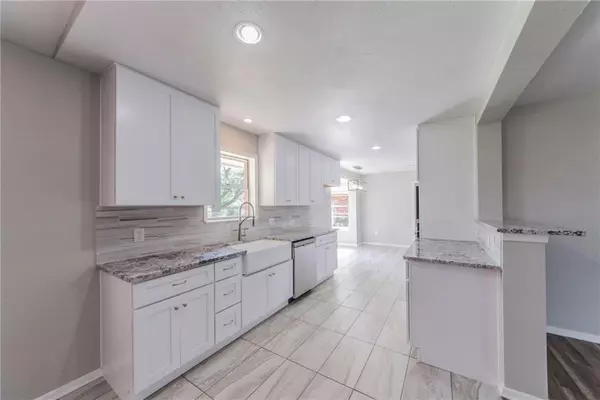 Fort Worth, TX 76109,4320 Whitfield Avenue