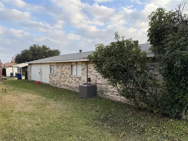 Garland, TX 75043,3502 Clover Meadow Drive