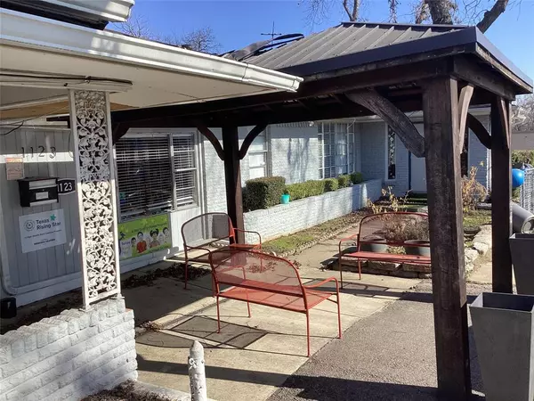 Dallas, TX 75216,1123 E Ledbetter Drive