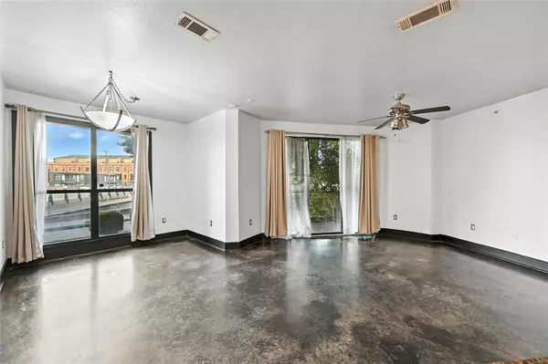 Dallas, TX 75219,4414 Cedar Springs Road #124