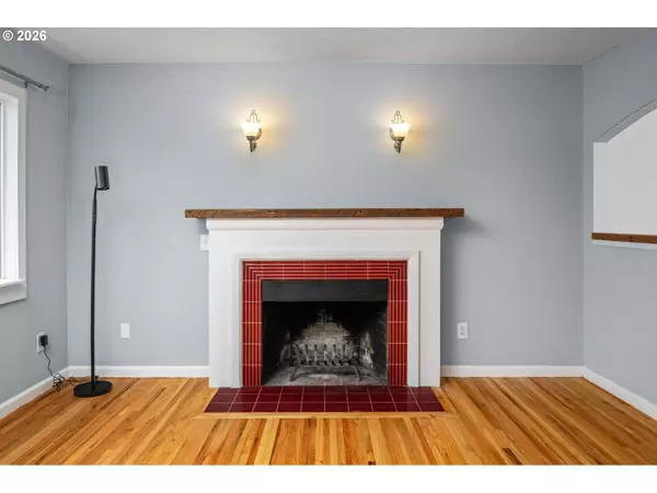 Portland, OR 97216,9006 SE CLAY ST