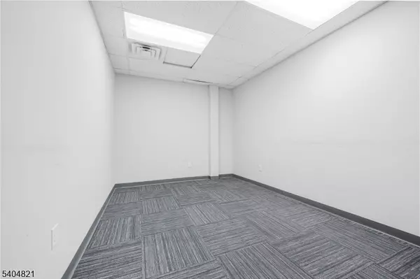 Mahwah Twp., NJ 07430,1 Lethbridge Plz