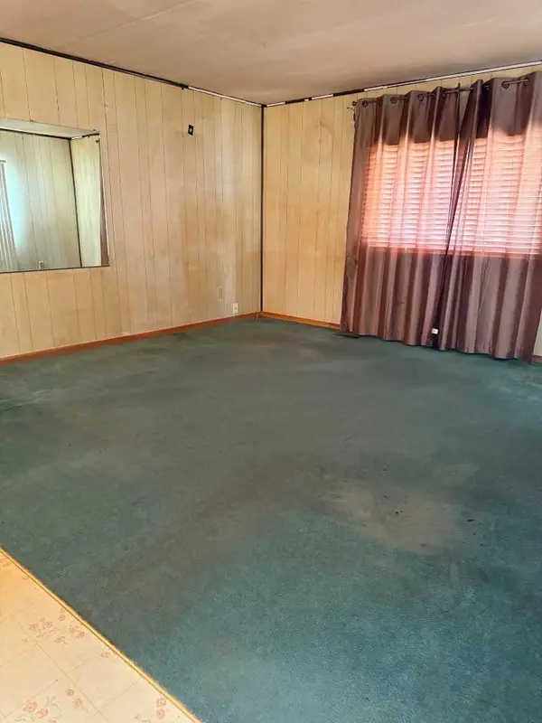 Medicine Hat, AB T1A 7Z4,333 Fleet ST SW