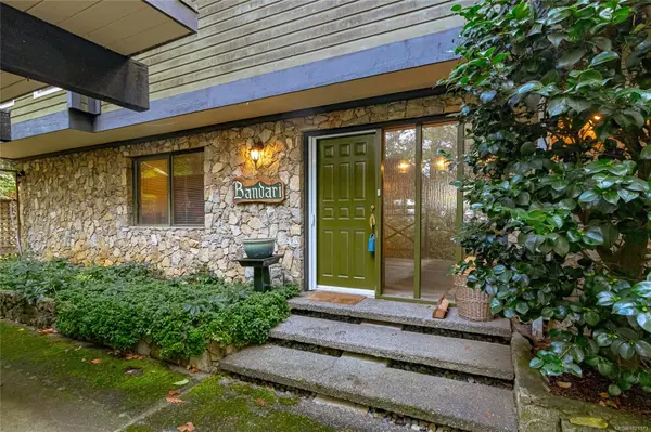 North Saanich, BC V8L 5H3,9565 Ardmore Dr