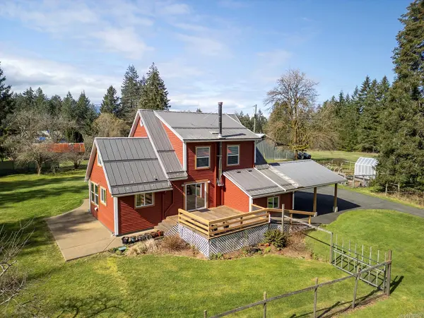 Black Creek, BC V9J 1G5,7792 Island Hwy N