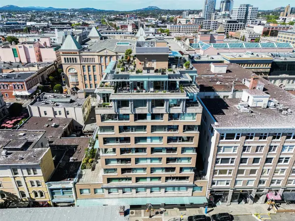 608 Broughton St #504, Victoria, BC V8W 1C7