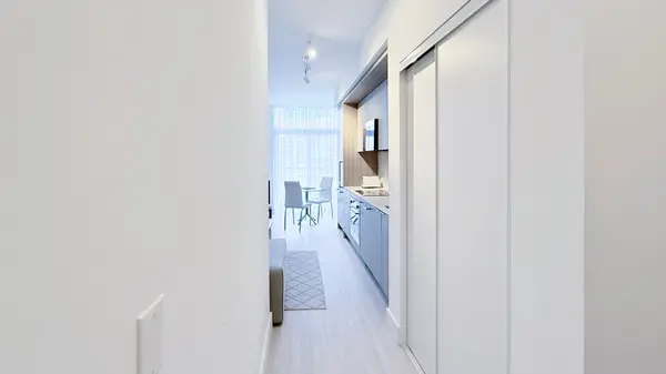 Toronto C15, ON M2K 0H6,6 Greenbriar RD #708