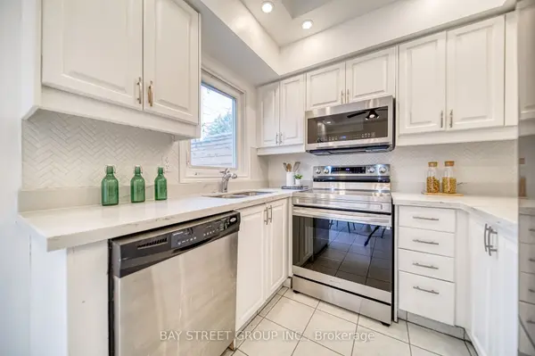 Toronto C08, ON M5A 4M9,228 Shuter ST