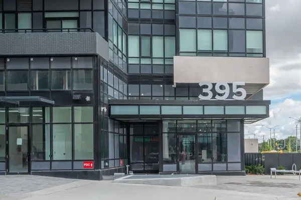 Oakville, ON L6M 5R8,395 Dundas ST W #409