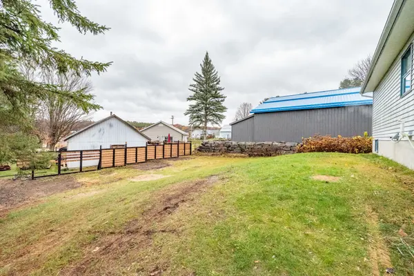 Bonnechere Valley, ON K0J 1T0,279 Jessie ST