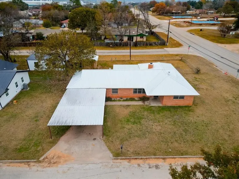 2507 SE 13th Street, Mineral Wells, TX 76067