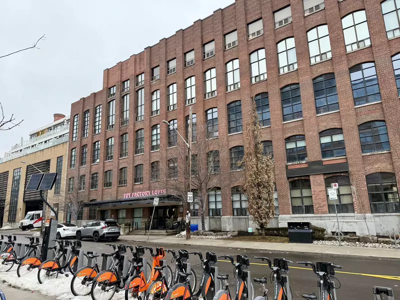 43 Hanna AVE #116, Toronto C01, ON M6K 1X1