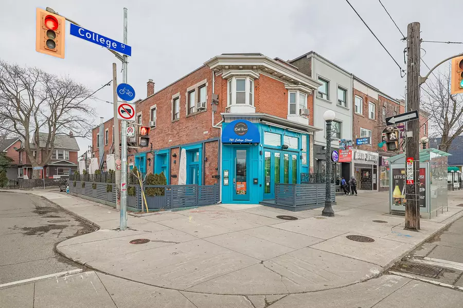 413 Crawford ST, Toronto C01, ON M6J 2V9