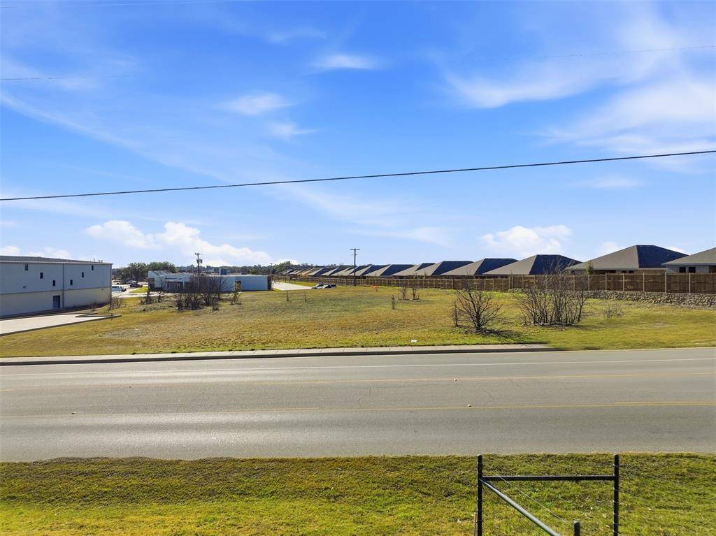 1007 Woodard Avenue, Cleburne, TX 76033