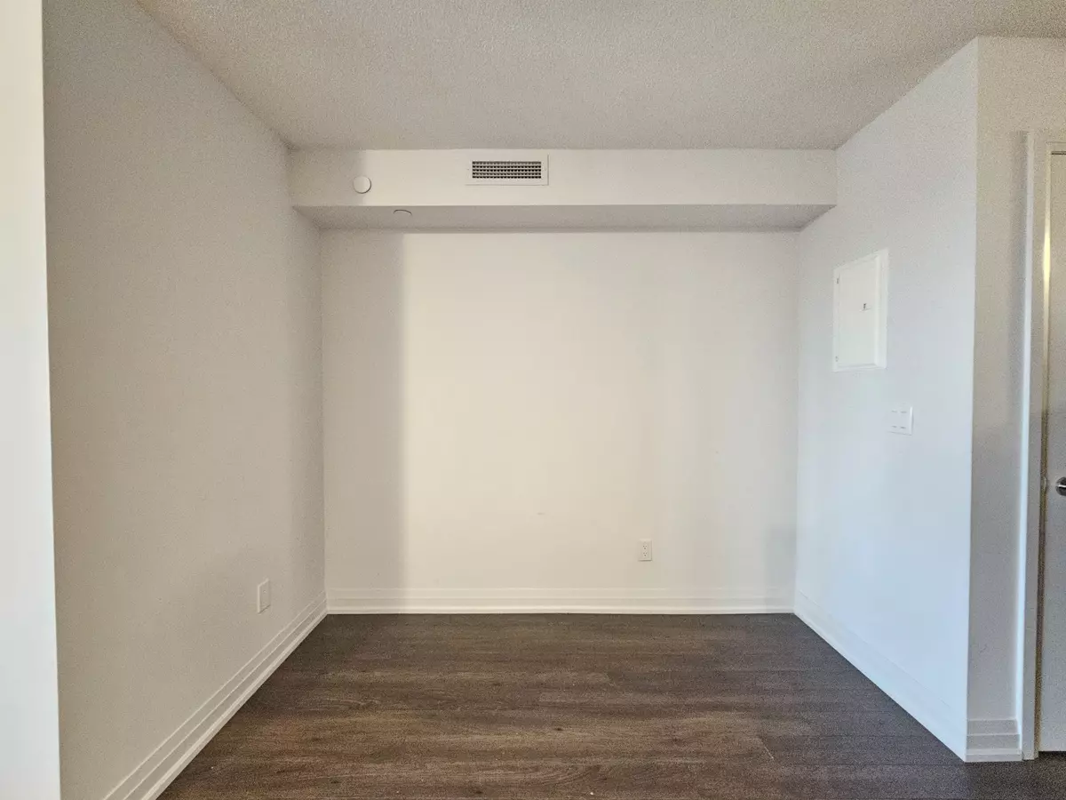 Toronto E09, ON M1G 0A9,20 Meadowglen PL #2003