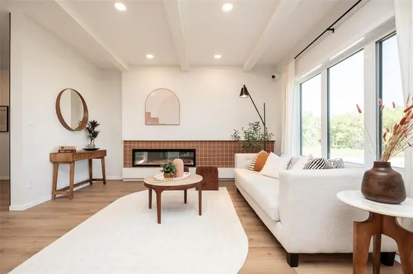 Winnipeg, MB R2V 5H9,192 Nuthatch Bay