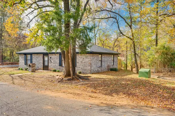 Paris, TX 75460,740 10th Street SE