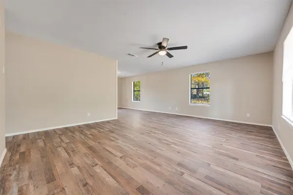 Paris, TX 75460,740 10th Street SE