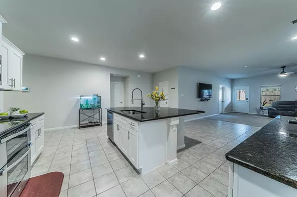 Azle, TX 76020,512 Amory Street