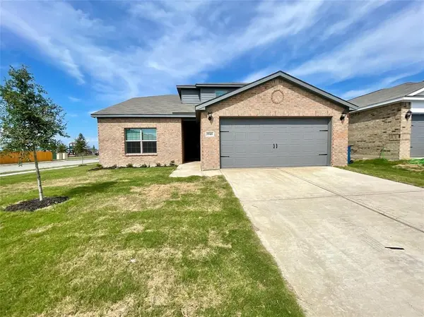 1946 Canterbury Drive, Seagoville, TX 75159