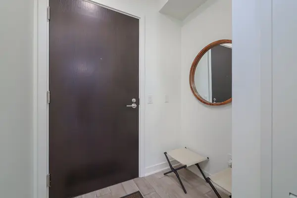 Toronto C02, ON M4W 0B7,11 Yorkville AVE #1205