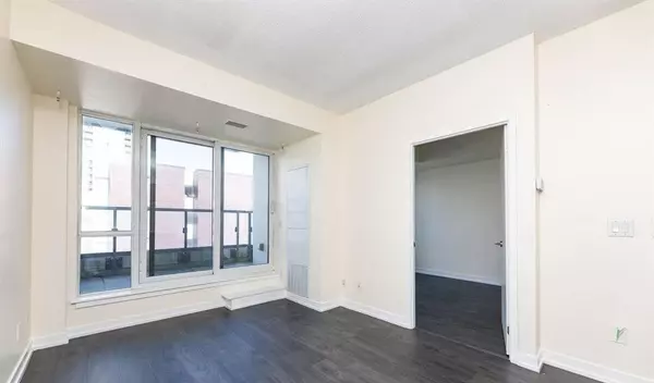 Toronto C08, ON M5A 3H1,200 Sackville ST #801