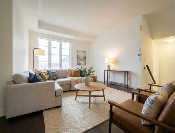 Whitby, ON L1P 1V4,42 Morrison CRES