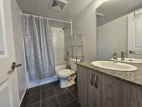 Toronto E09, ON M1G 0A9,20 Meadowglen PL #2003