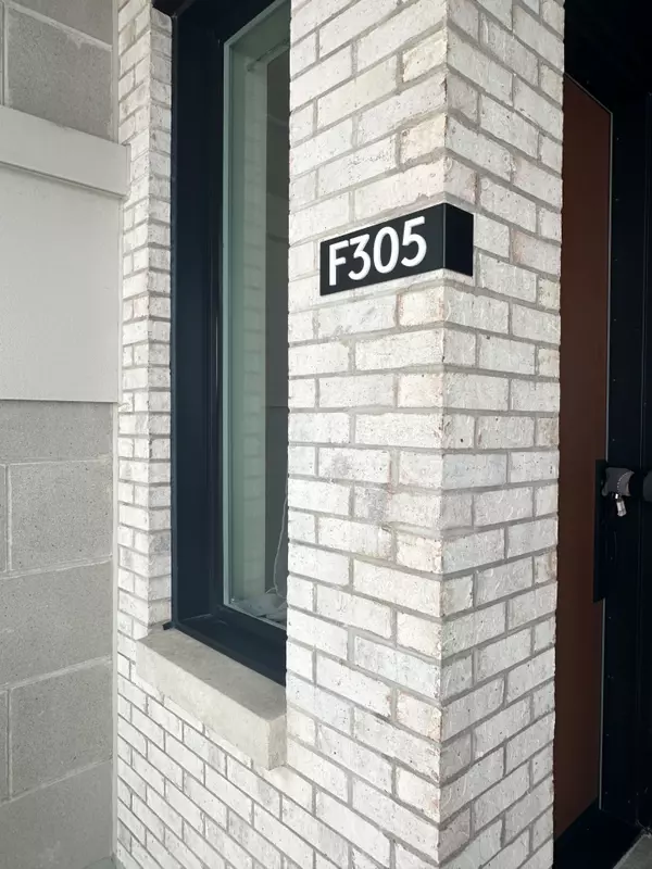 Richmond Hill, ON L4S 0P5,5 Red Squirrel LN #F305