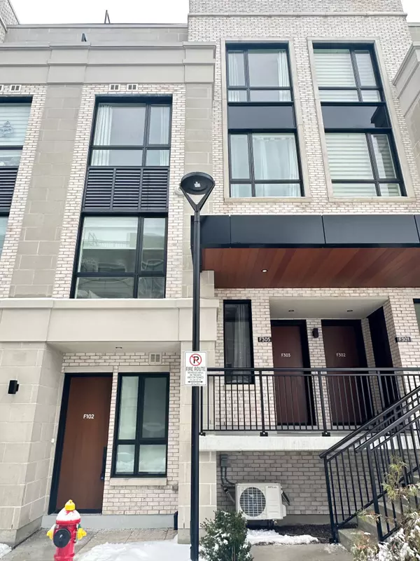 Richmond Hill, ON L4S 0P5,5 Red Squirrel LN #F305