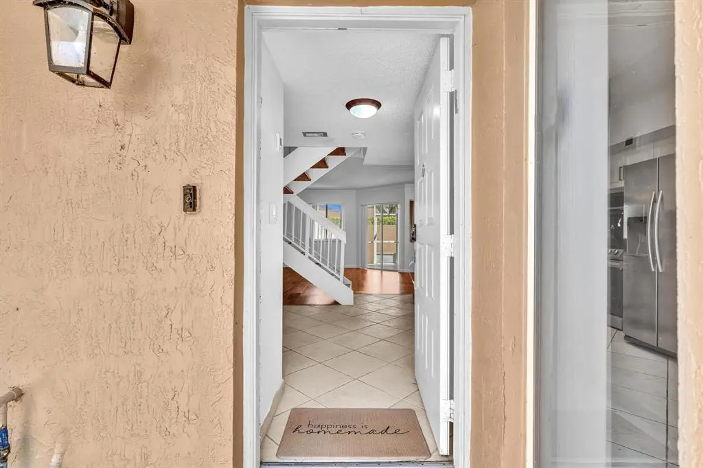 Plantation, FL 33324,7903 NW 7th Ct