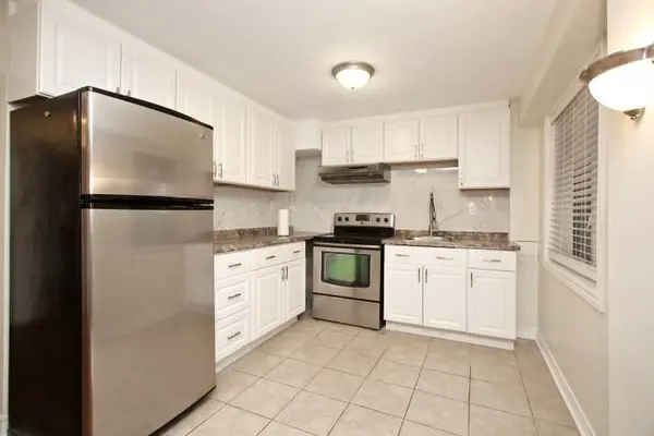 Oshawa, ON L1K 0L9,1646 Quail Run DR