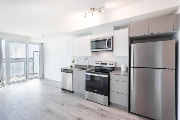 Burlington, ON L7M 2A8,3210 Dakota Common #A401