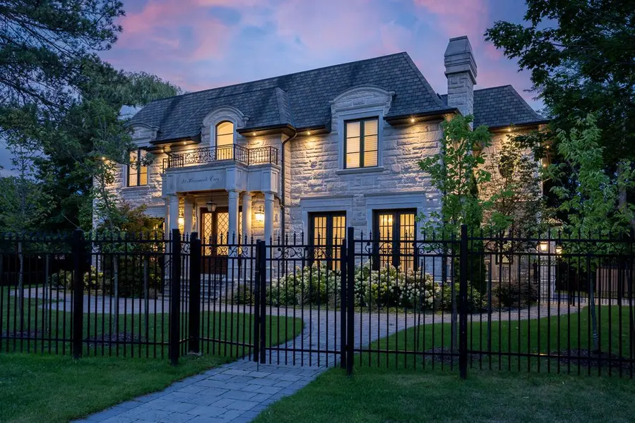 21 Hammok CRES, Markham, ON L3T 2X3