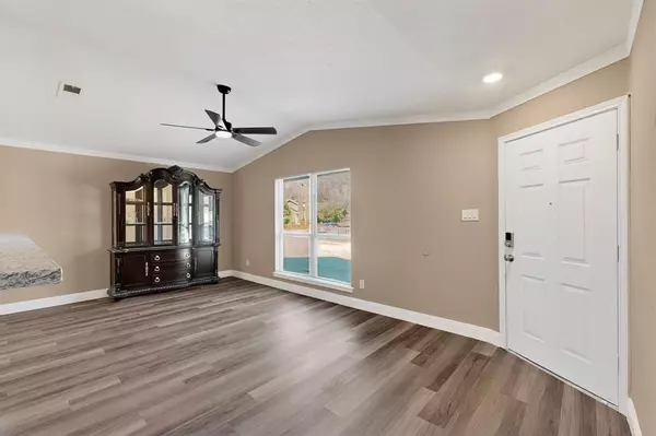 Dallas, TX 75217,2007 Red Cloud Drive