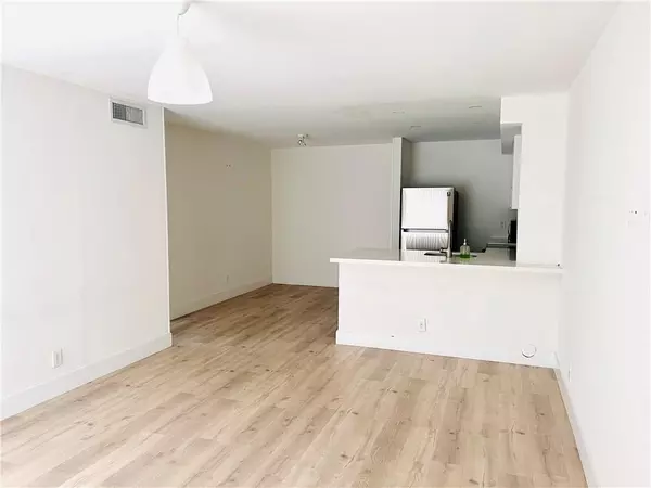 Coral Springs, FL 33065,10930 Royal Palm Blvd #10930