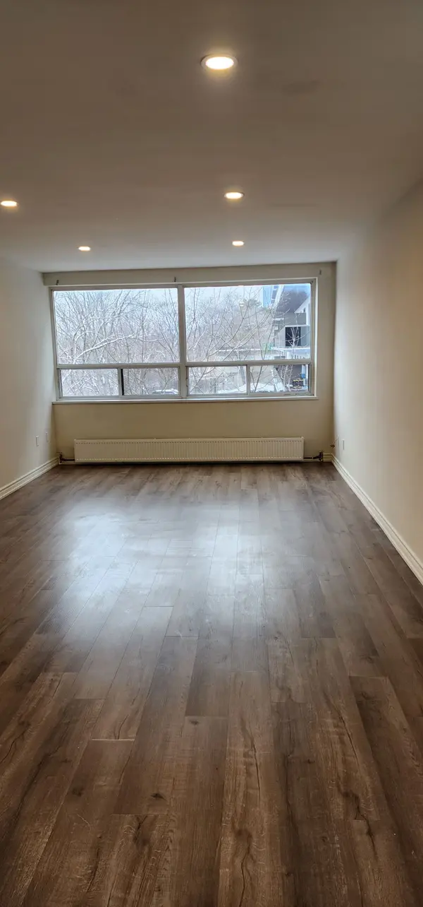 Toronto W04, ON M9N 1Y3,2202 Weston RD #318