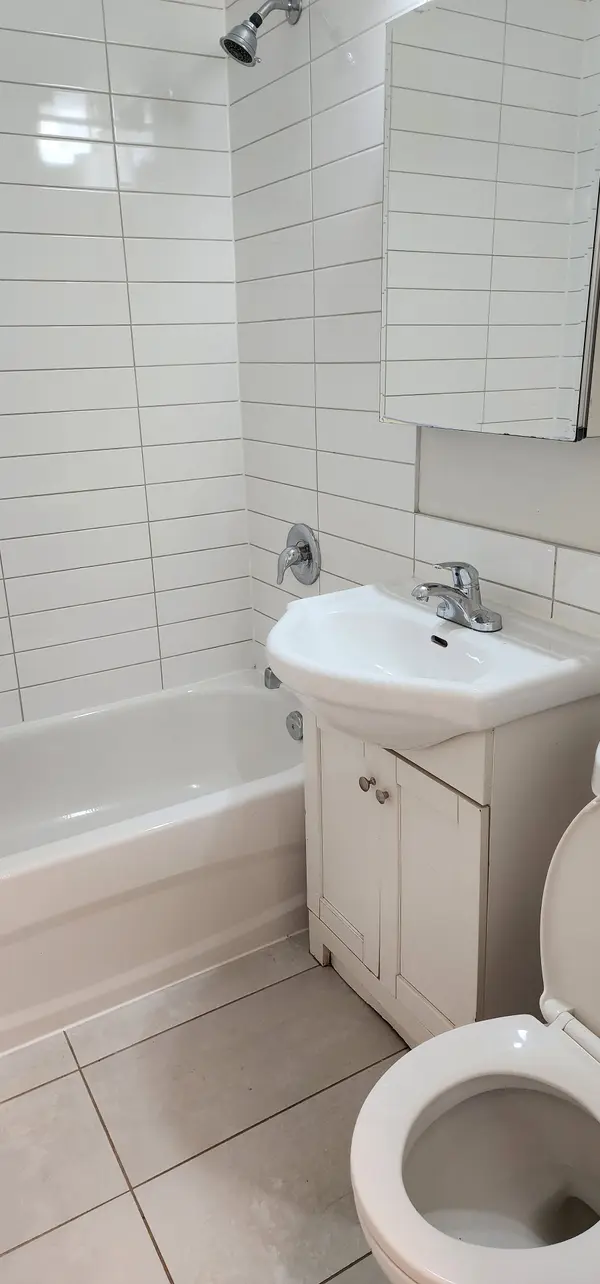 Toronto W04, ON M9N 1Y3,2202 Weston RD #318