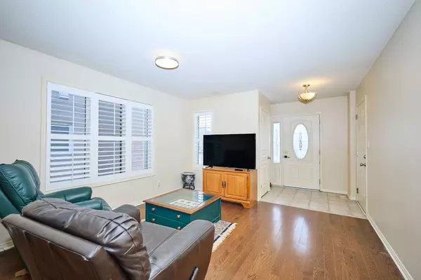 Thorold, ON L2V 0A5,104 Tuliptree RD