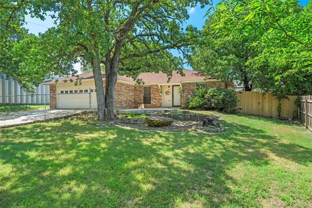 Azle, TX 76020,1517 Willow Wood Drive