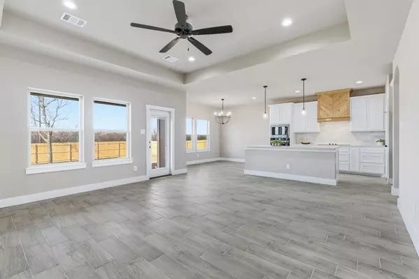 494 Cumberland Trail, Bridgeport, TX 76458