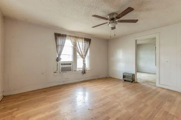 Hewitt, TX 76643,316 E Warren Street